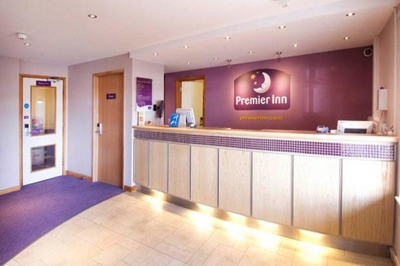 Premier Inn Poole Centre Bagian luar foto