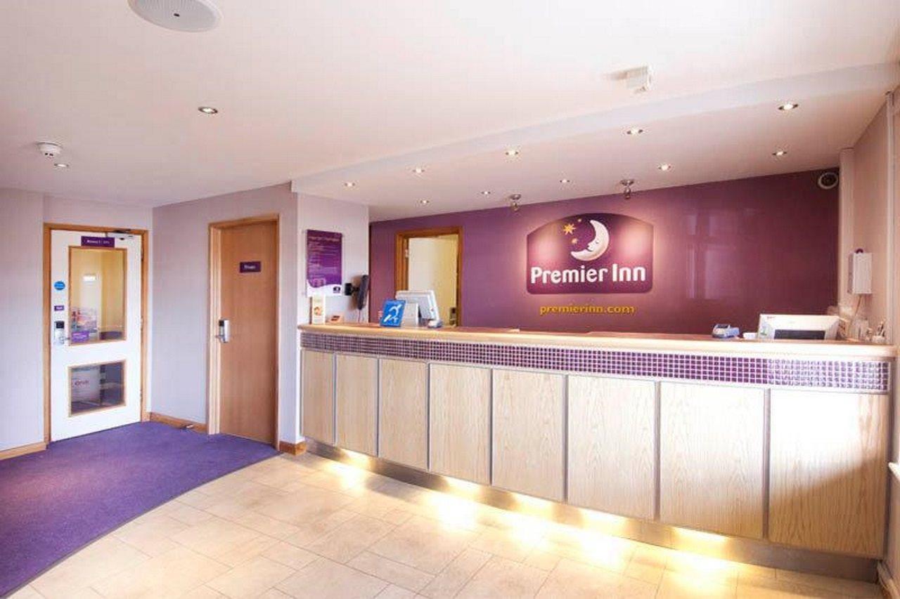 Premier Inn Poole Centre Bagian luar foto